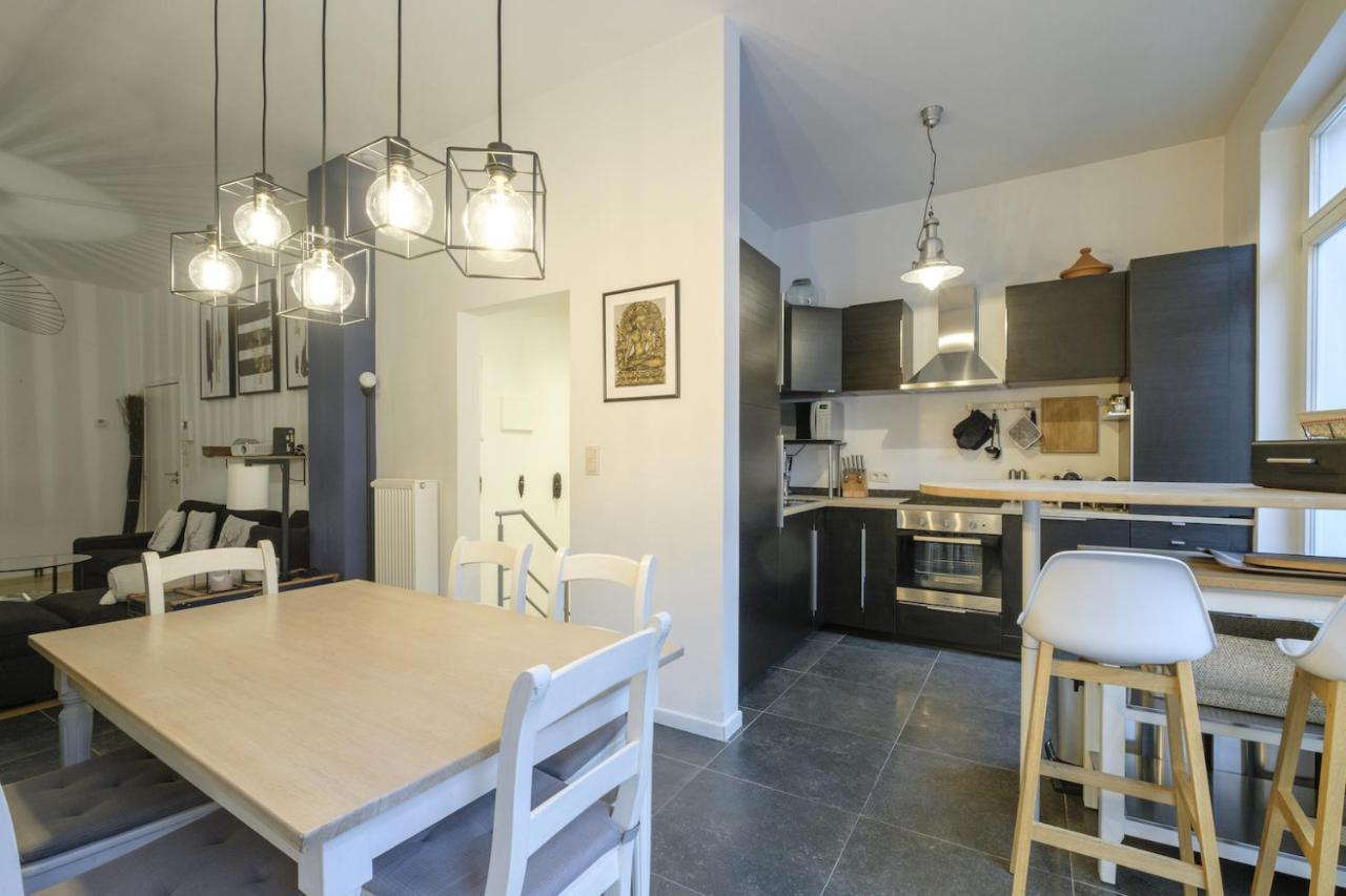 Magnificent 2 Bedroom Duplex + Terrace Ixelles Apartment Brüssel